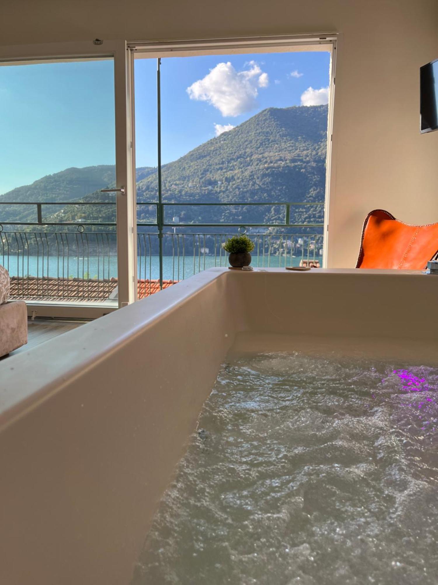 Giulietta View Jacuzzi 108