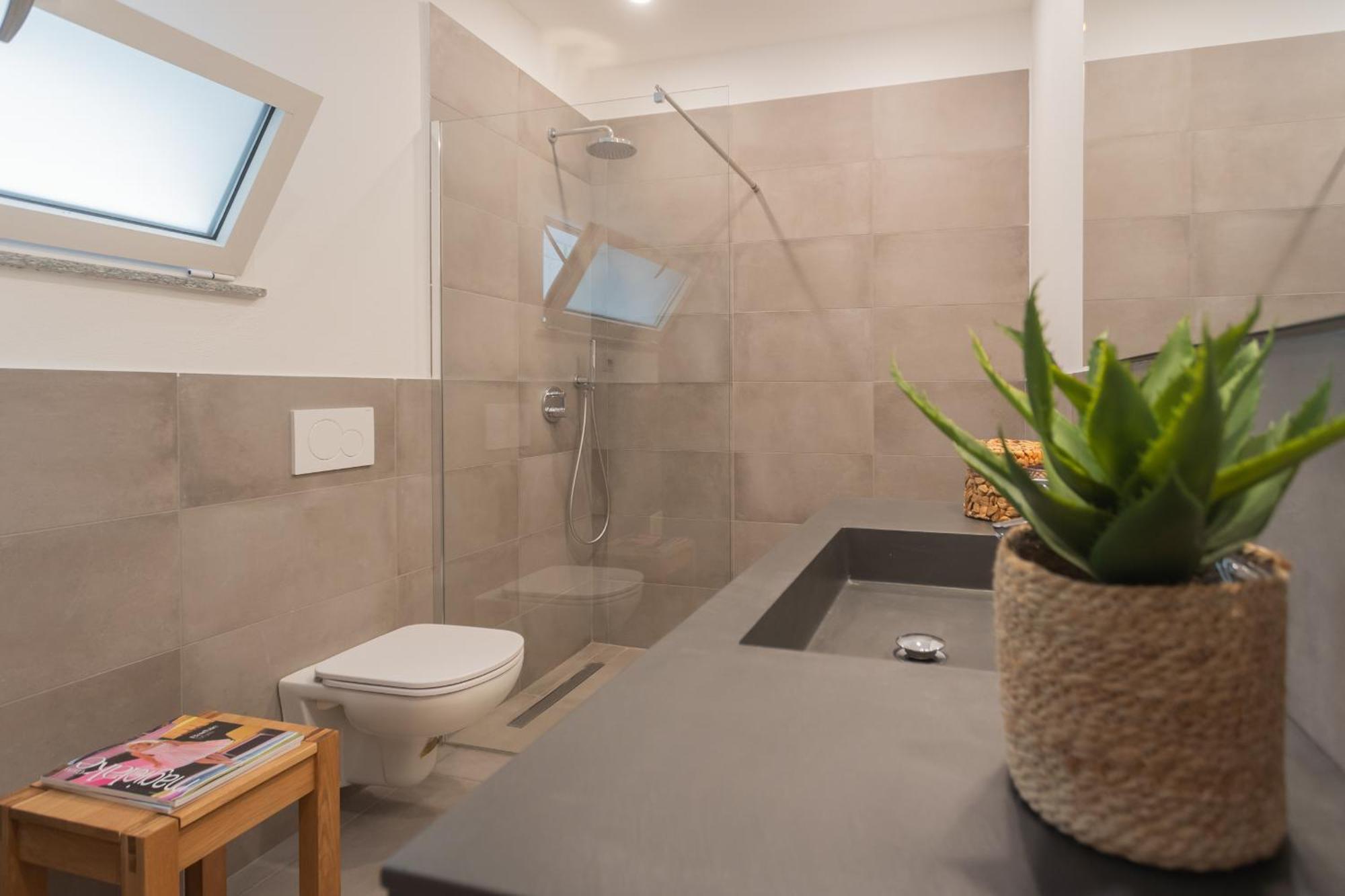 Residenza Maxim With Pool By Rent Apartment Nesso