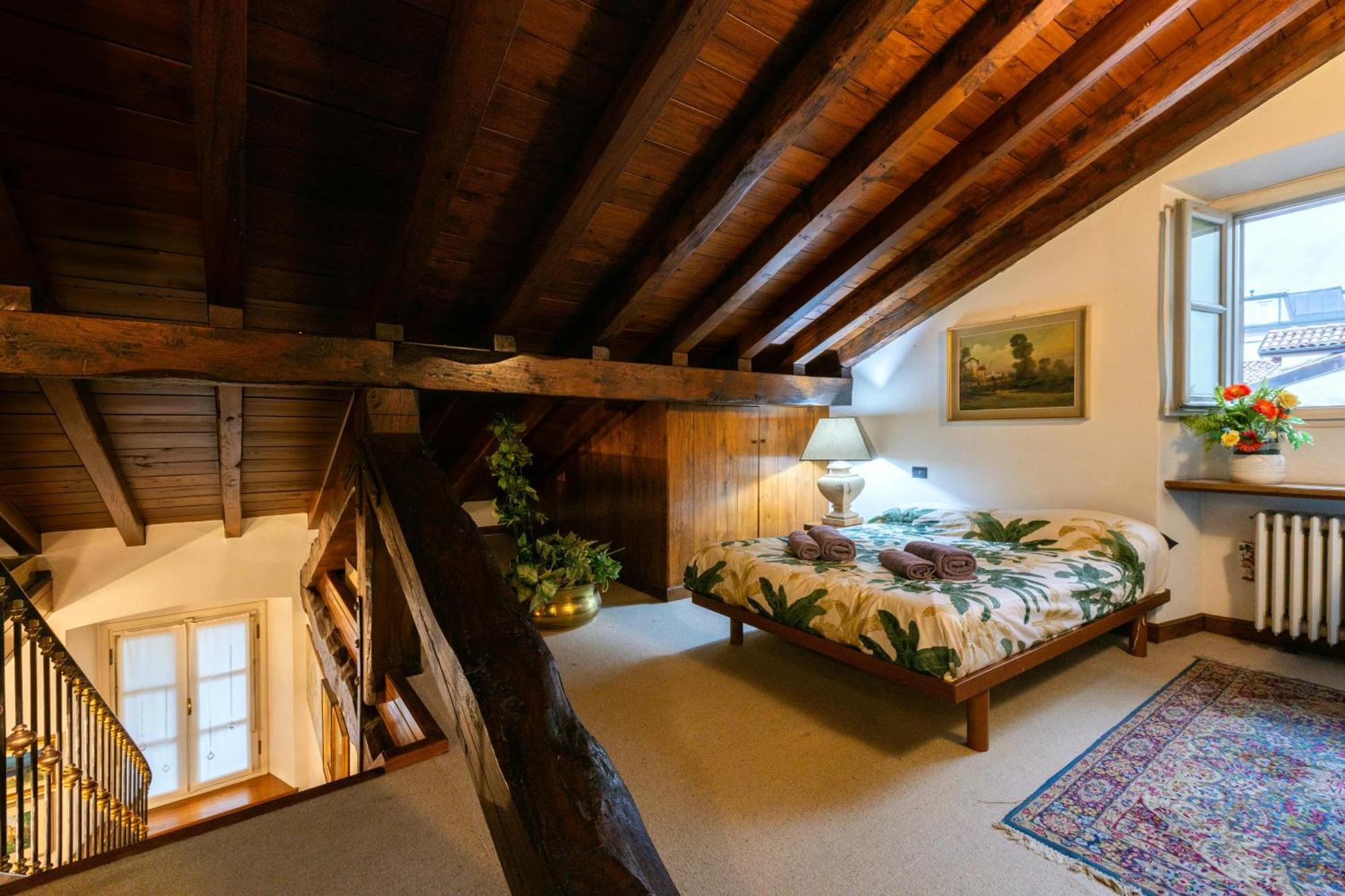 Unico Luxury Living In Duomo Apartment