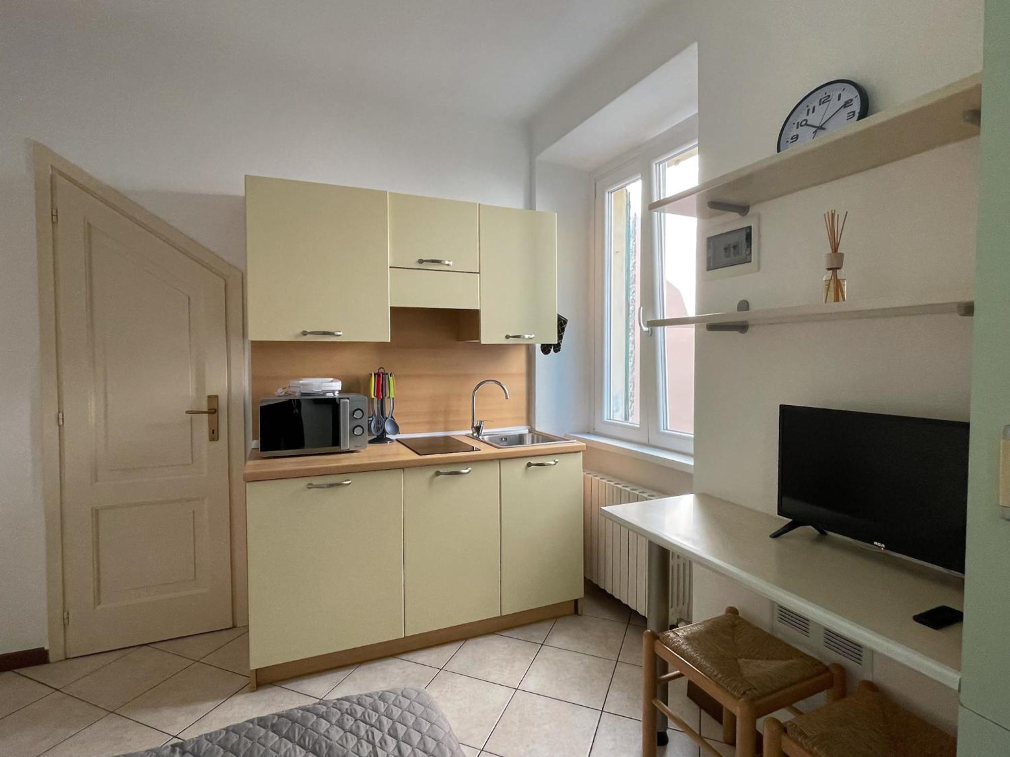 Roncati 7 Center Town Apartment Bellagio