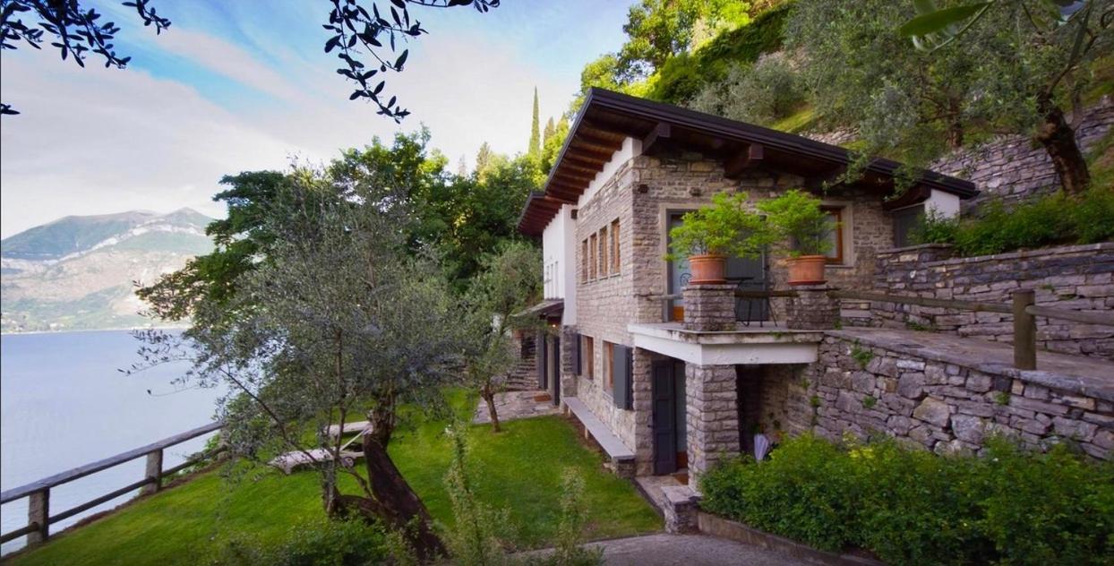 Castello Di Vezio Aparthotel Varenna