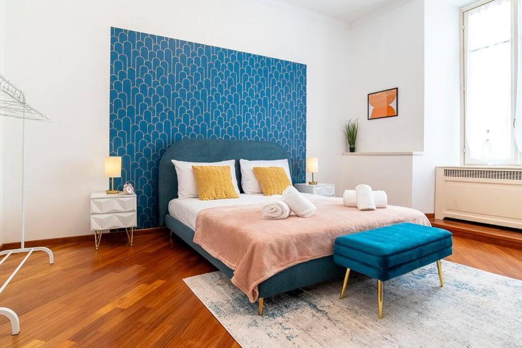 Luxury On The Center Of Apartment