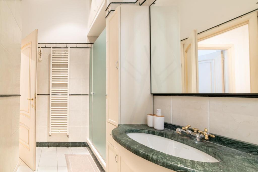 Homestay Red Luxury Como