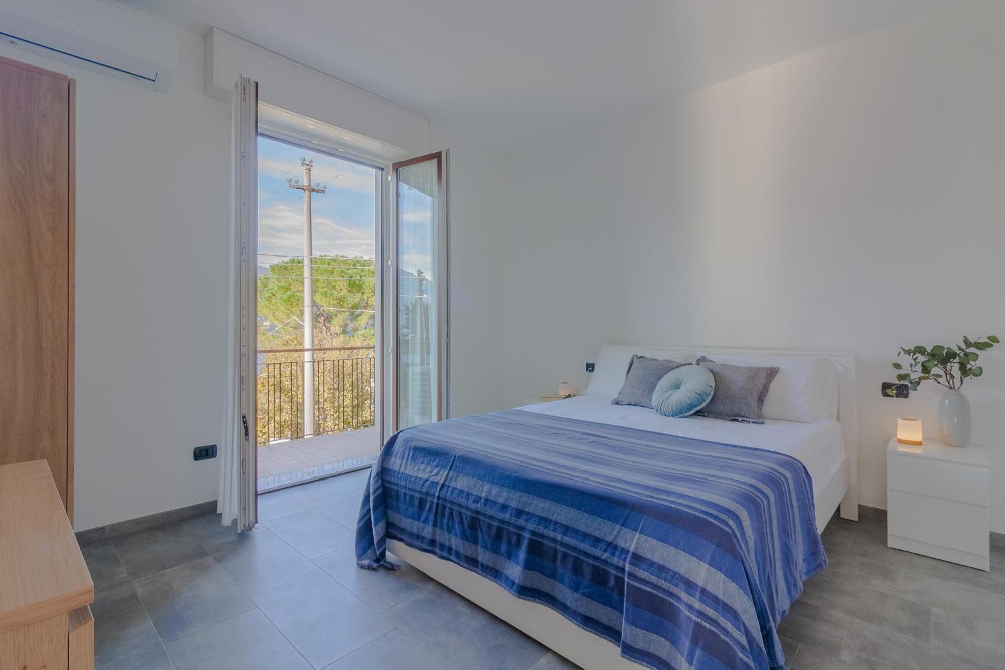 Sweet Caroline Apartment Lierna