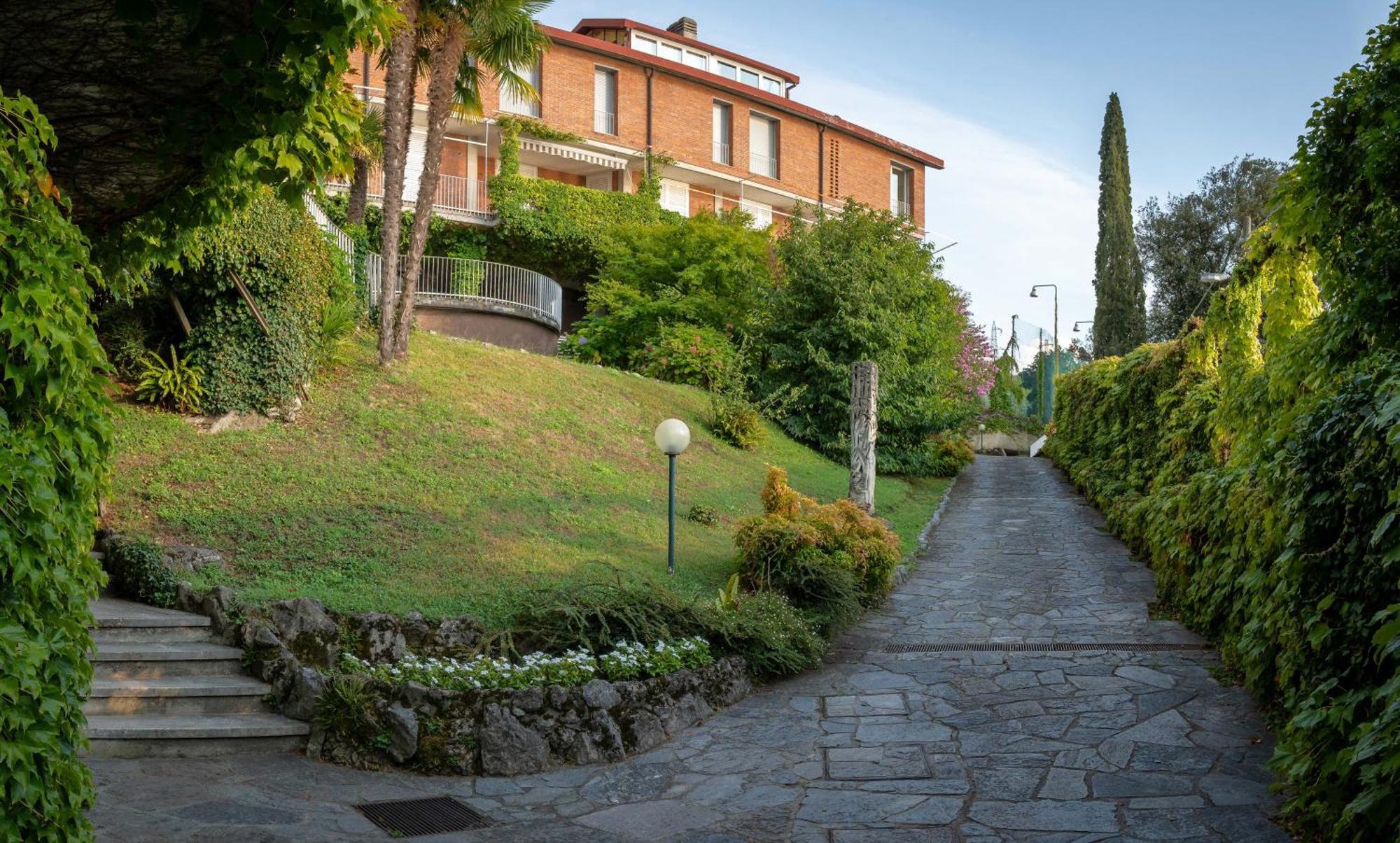 Lucy - Porzione Di Con Giardino * Varenna