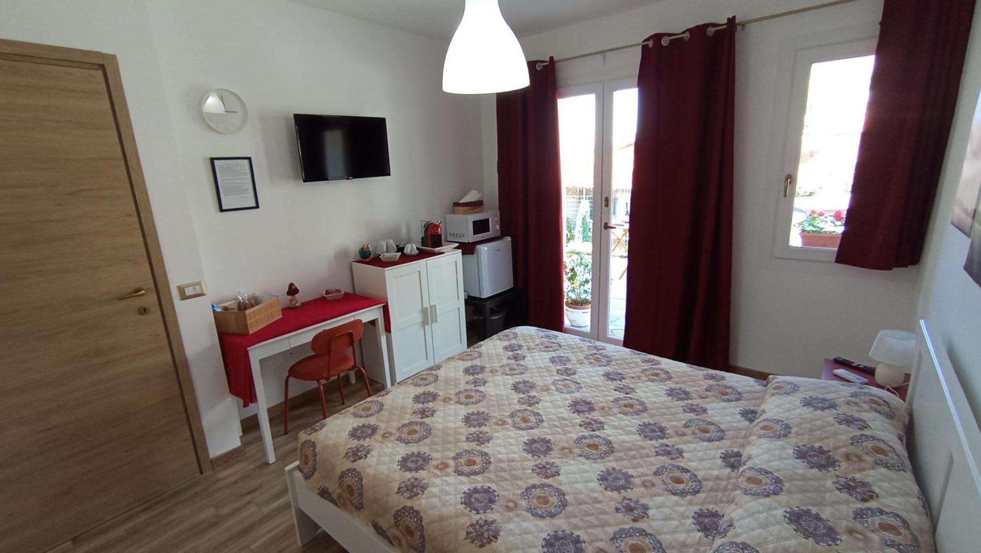 La Dimora Dei Due Laghi Bed & Breakfast *