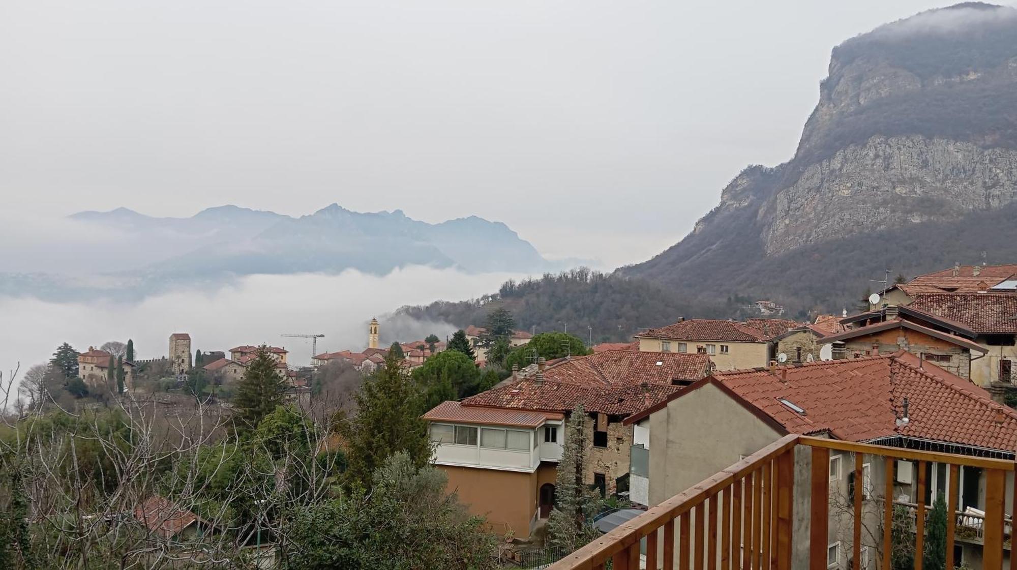 La Dimora Dei Due Laghi Bed & Breakfast Calolziocorte