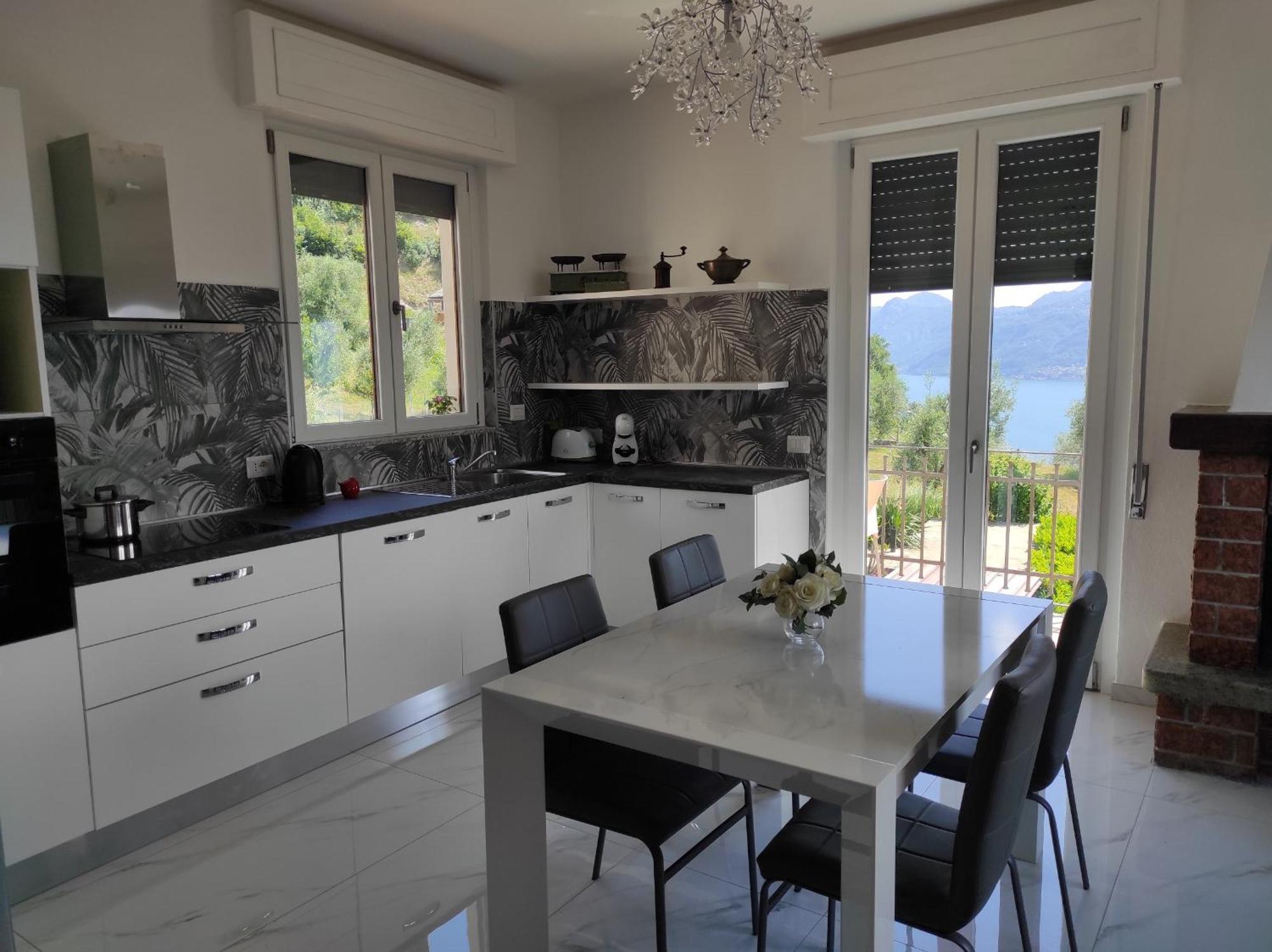 House Paradise * Perledo