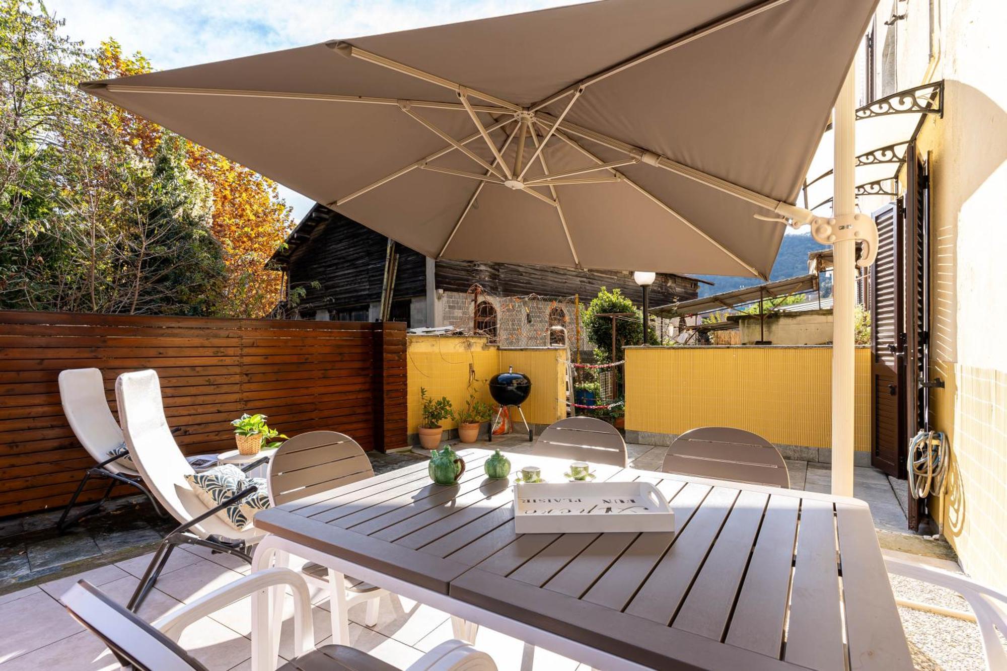 Patio & Parking - Self Check-in & Access Appartamento