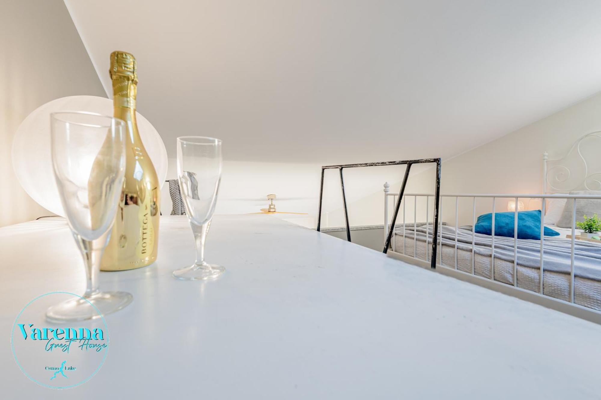 Varenna Guest House *