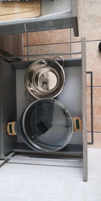 Gin E Gepa Monolocale Como