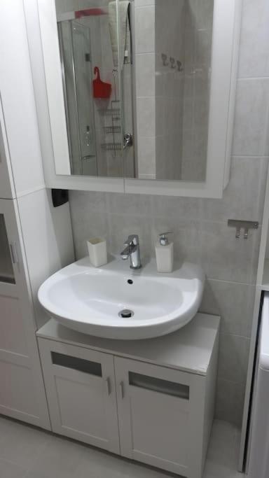 Gin E Gepa Monolocale Apartment Como