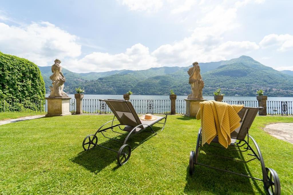 Villa Lakefront 1800s Private Dock, Art Luxury *
