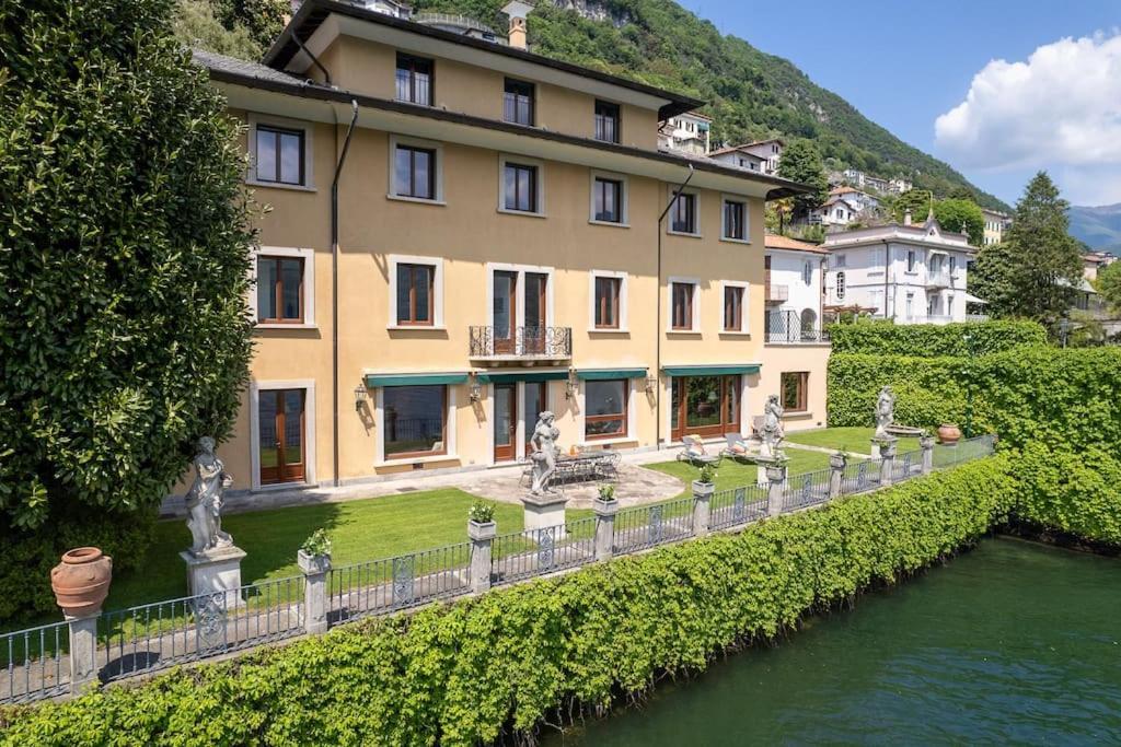 Lakefront 1800s Private Dock, Art Luxury Villa Carate Urio