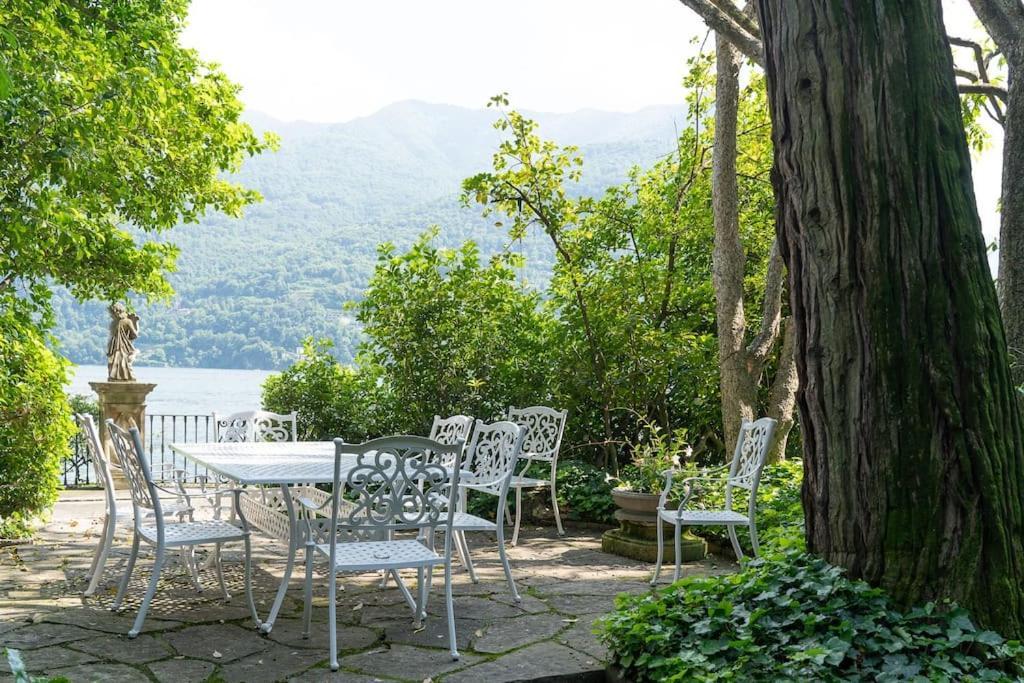 Villa Lakefront 1800s Private Dock, Art Luxury Carate Urio
