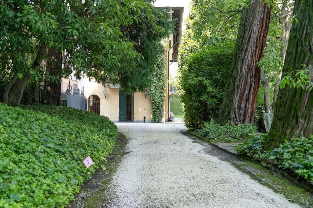 Lakefront 1800s Private Dock, Art Luxury Villa Carate Urio