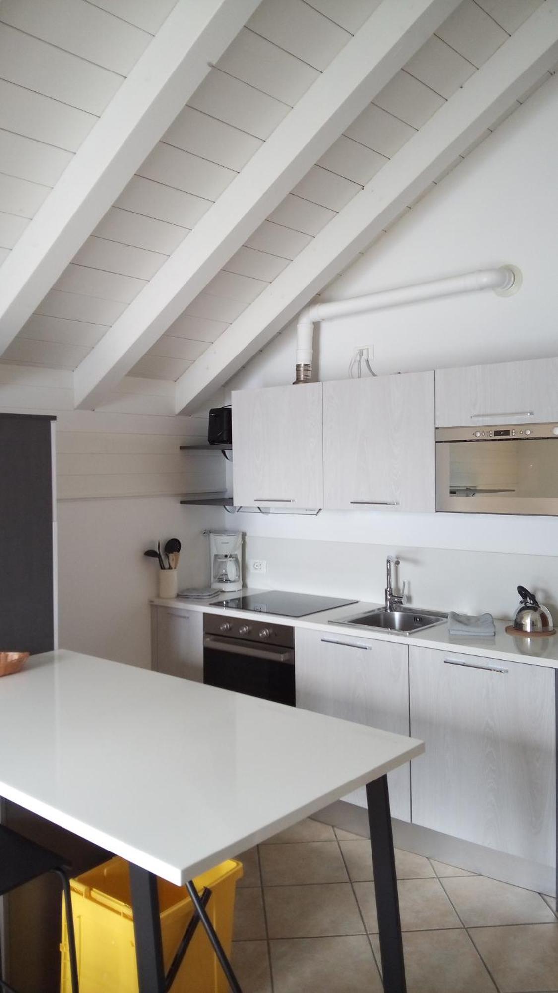Lakecomoweb Apartment Perledo
