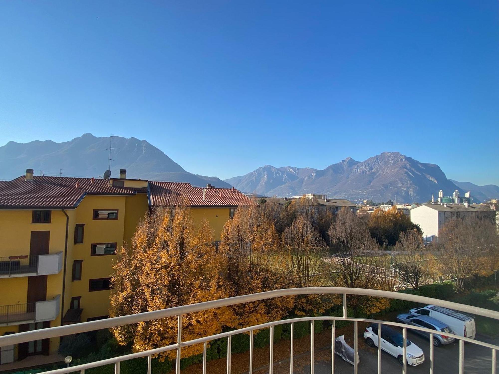 The Landscape - Modern * Lecco