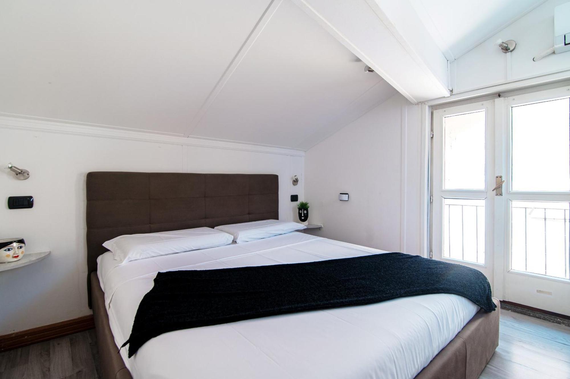 Apartment Joivy Chic 5-bed Near Duomo Di *