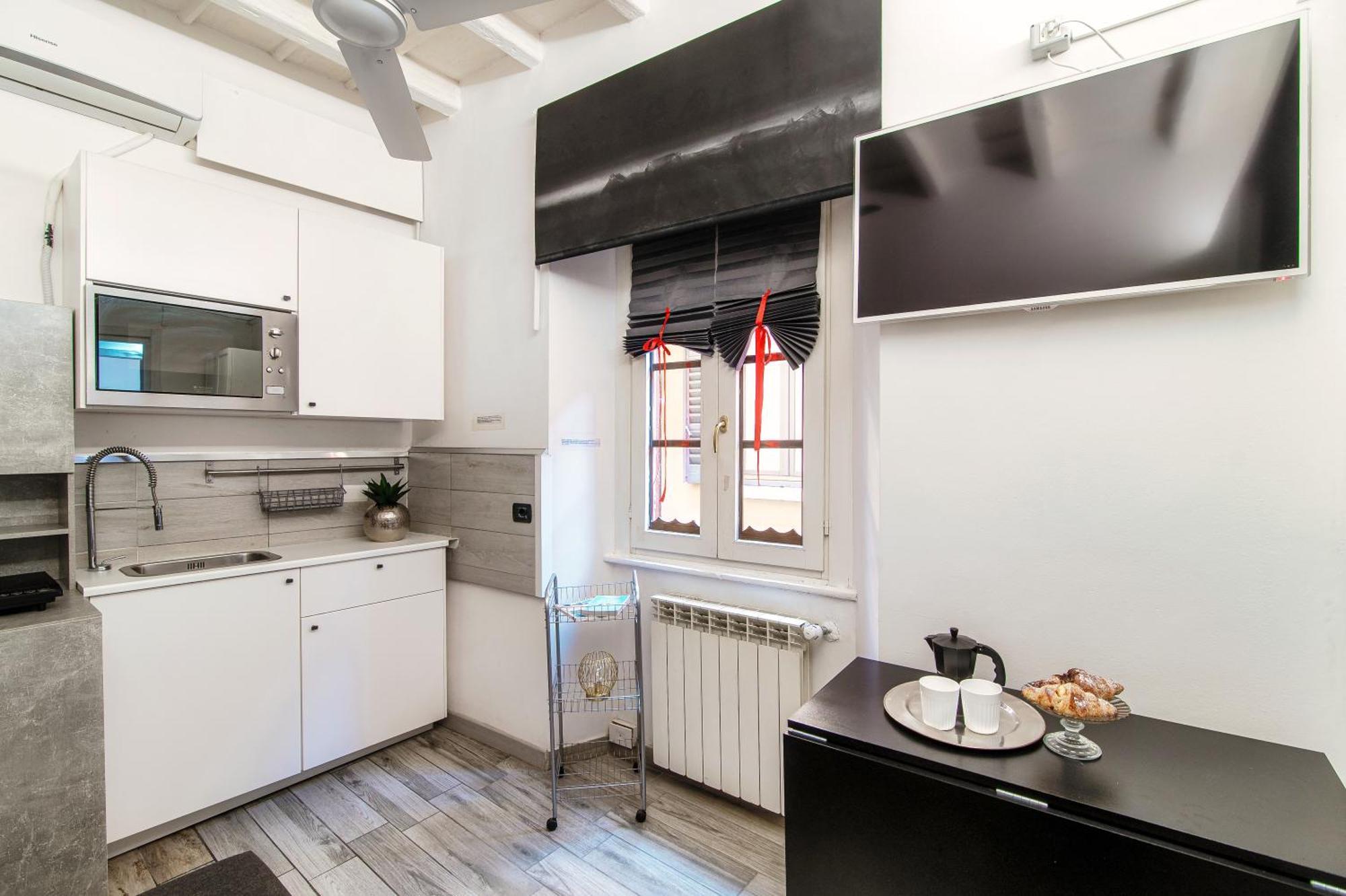 Apartment Joivy Chic 5-bed Near Duomo Di Como
