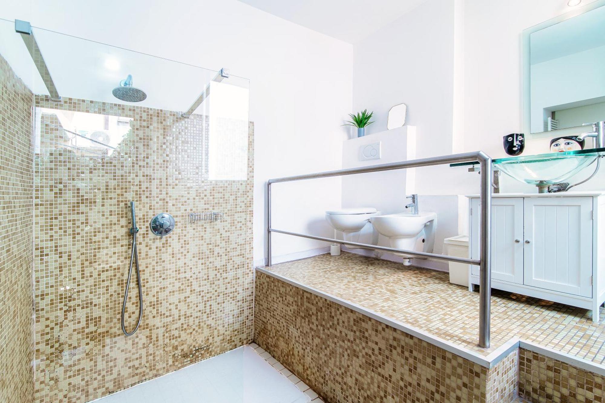 Joivy Chic 5-bed Near Duomo Di Como