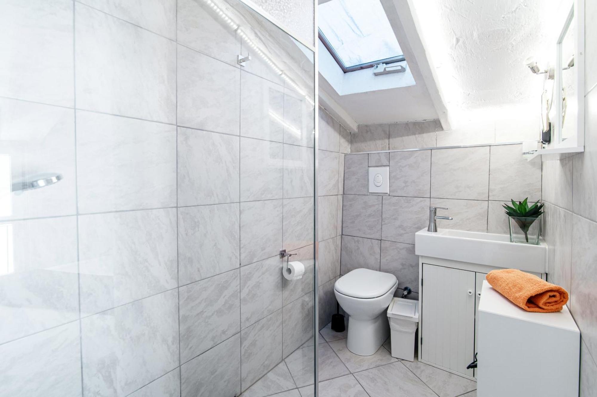 Joivy Chic 5-bed Near Duomo Di * Como