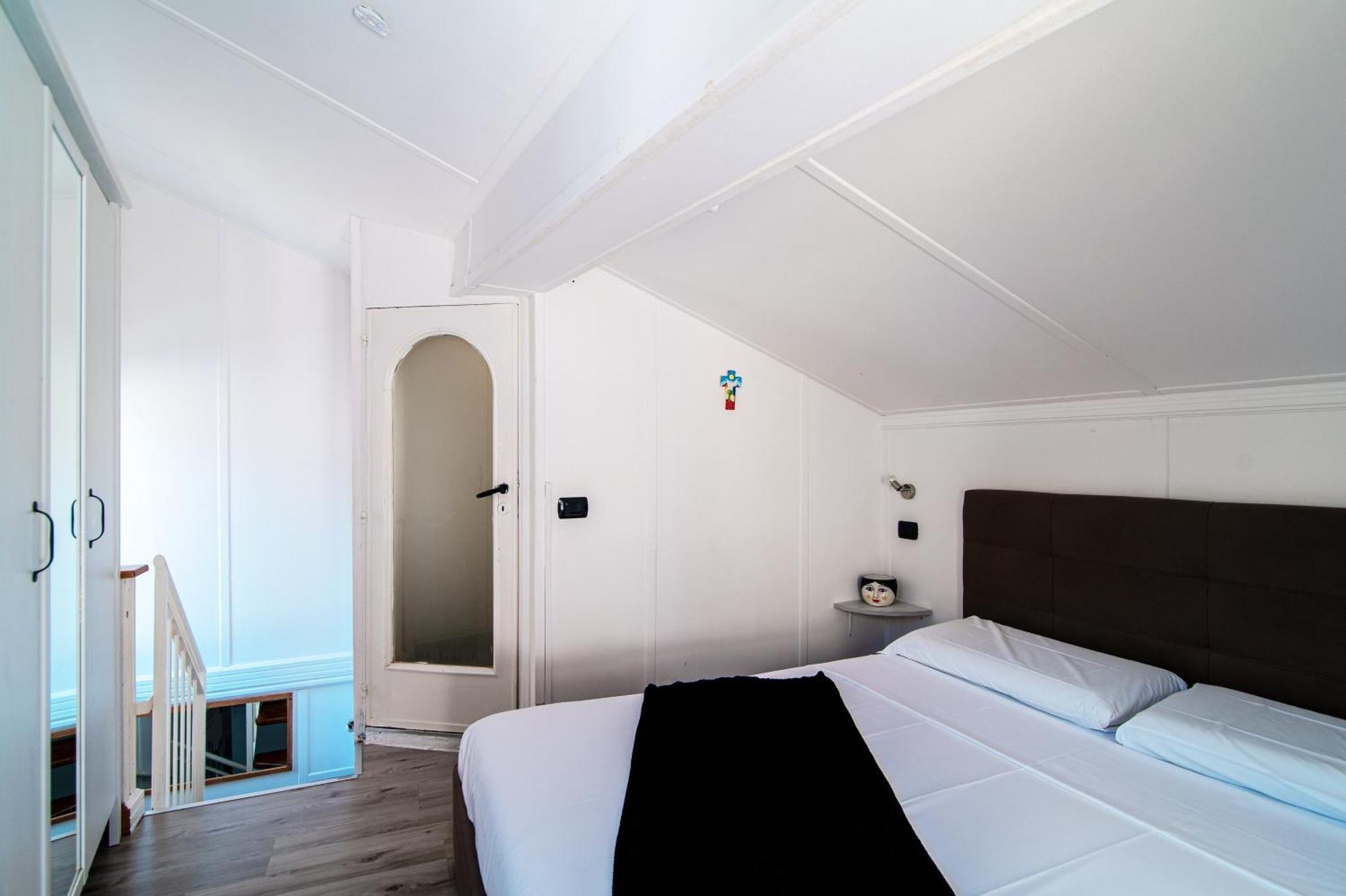 Joivy Chic 5-bed Near Duomo Di Como