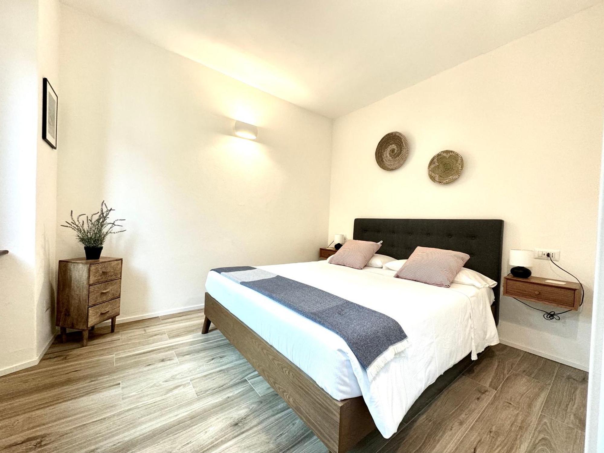 Apartment Via Scale Apartments, Como,