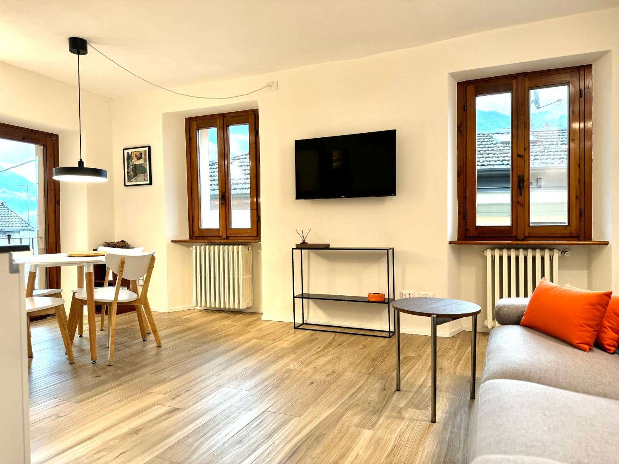 Apartment Via Scale Apartments, Como, *