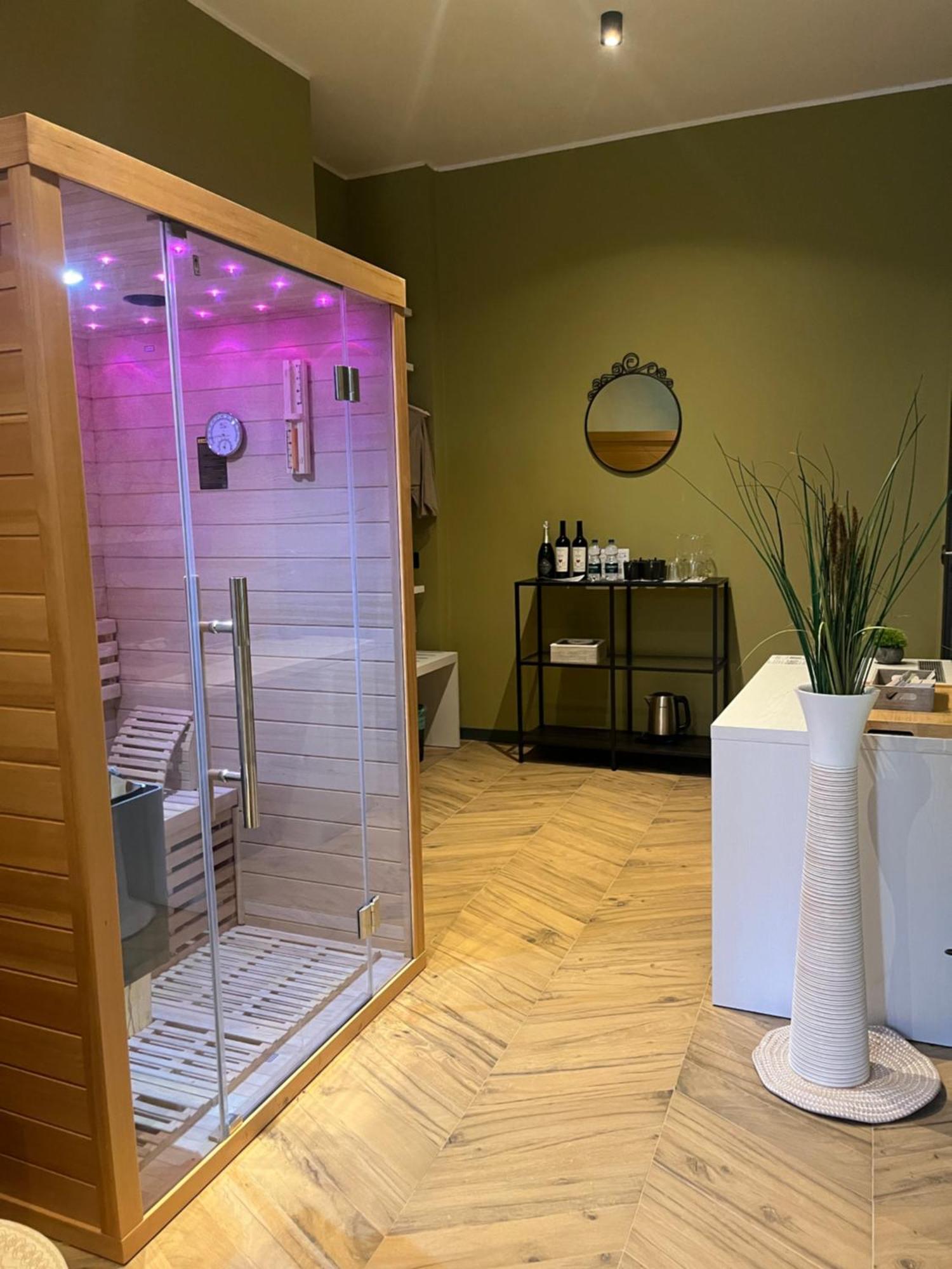 Apartment George's Suite&spa With Parking Como