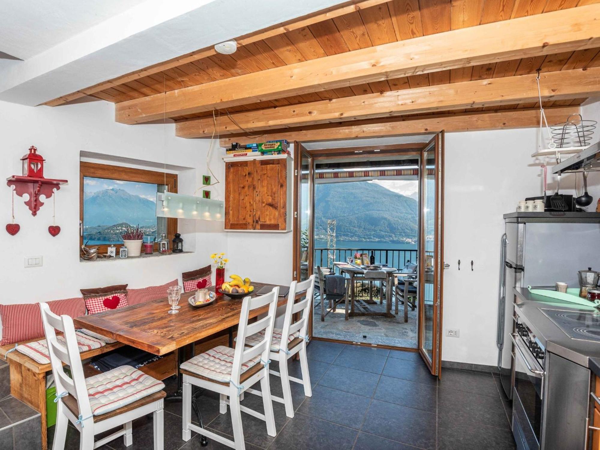 Holiday home Rustico Casa Bianca Pianello Del Lario