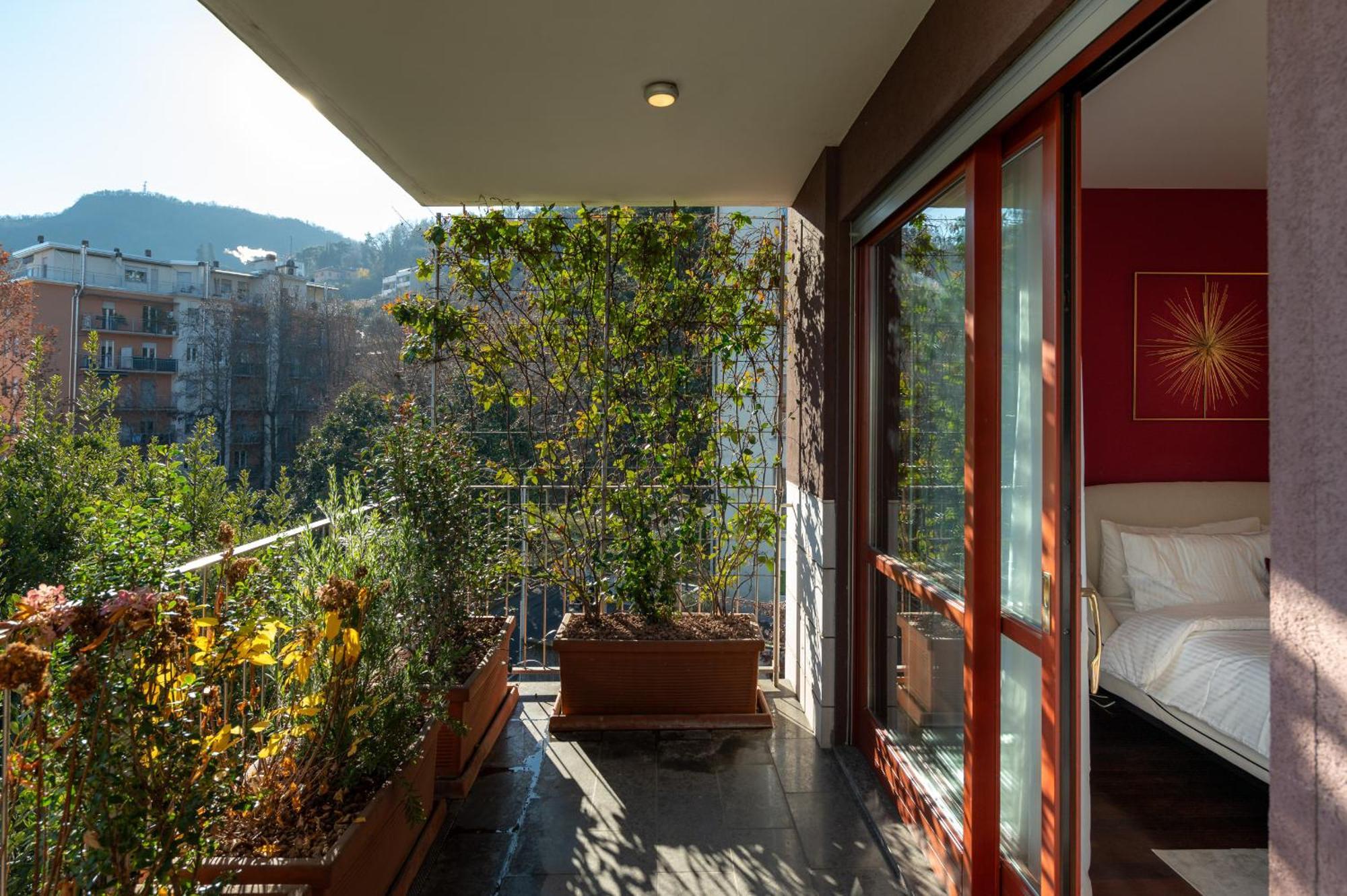 Cullinan Como Lakeview Apartment By Petra Luxury