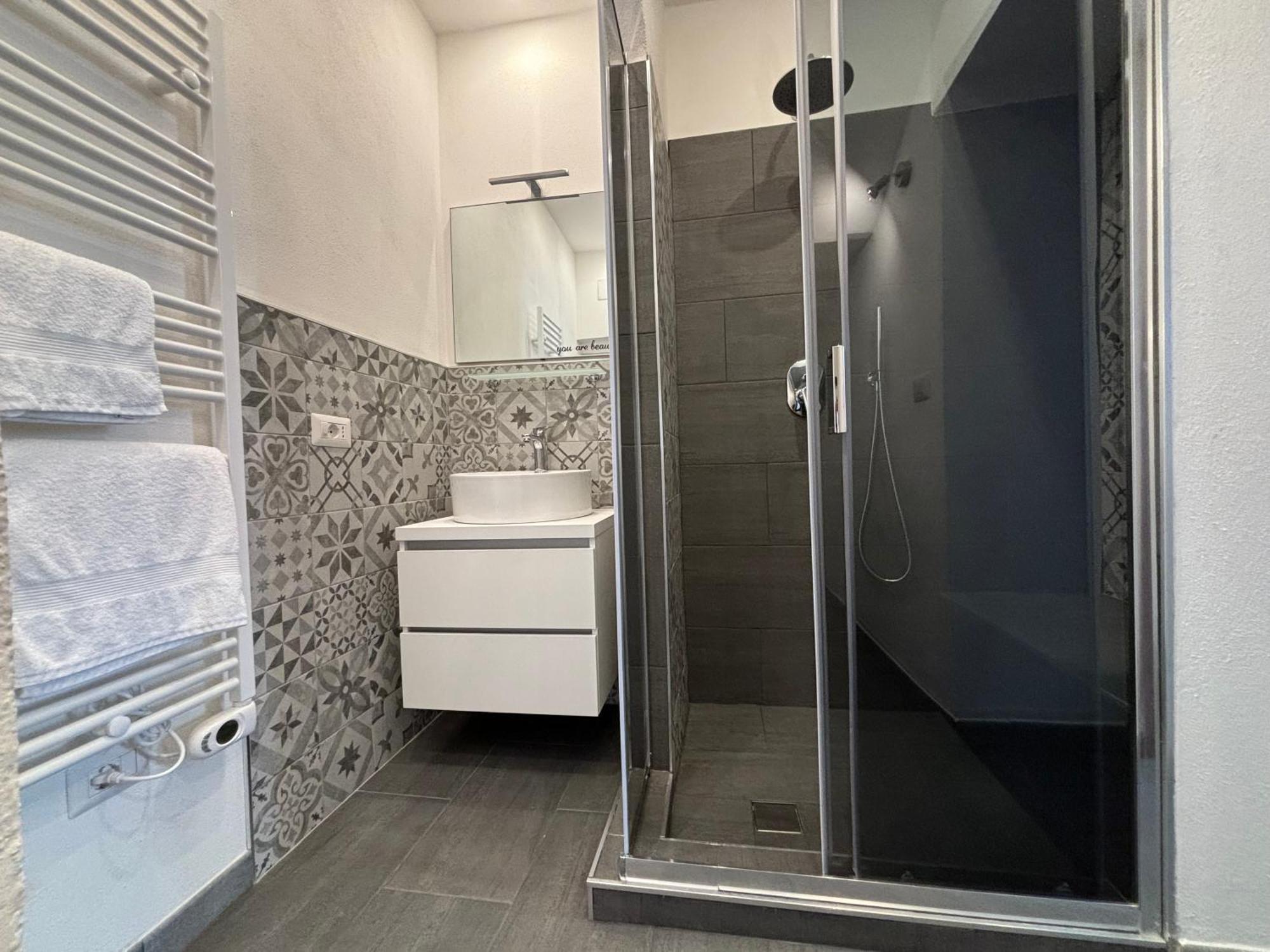 Breva E Tivano - Larihome A54 Apartment *