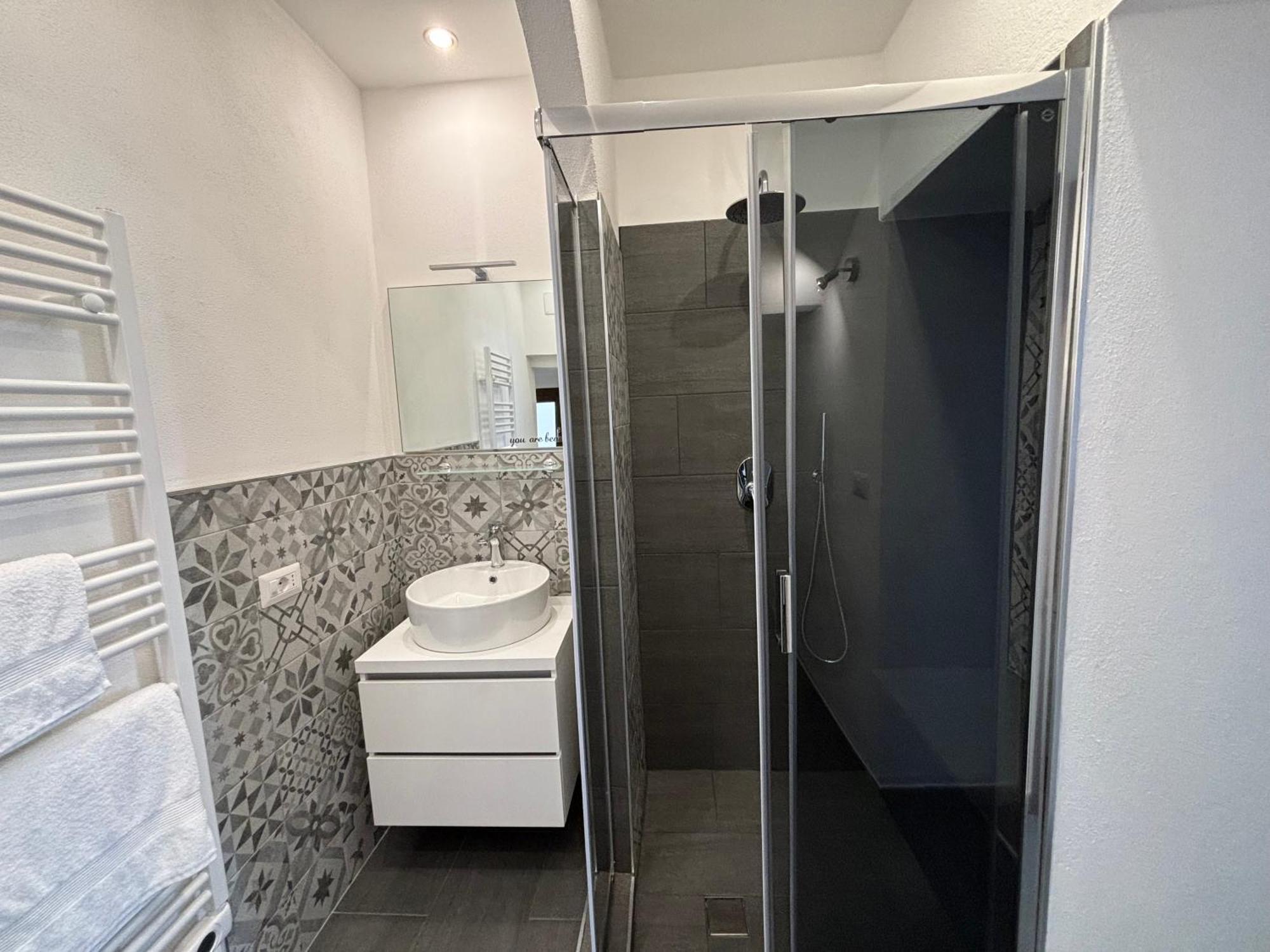 Apartment Breva E Tivano - Larihome A54 *
