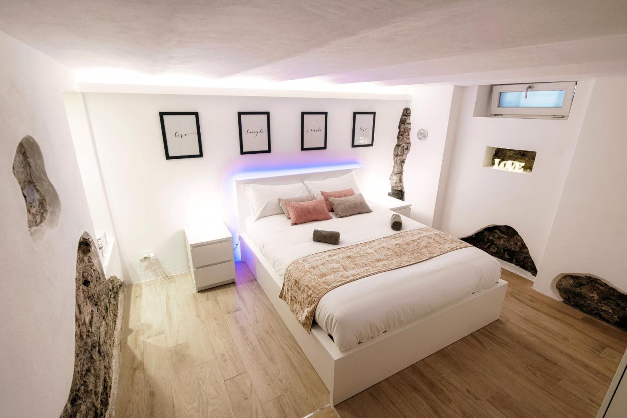 Pebble House Como
