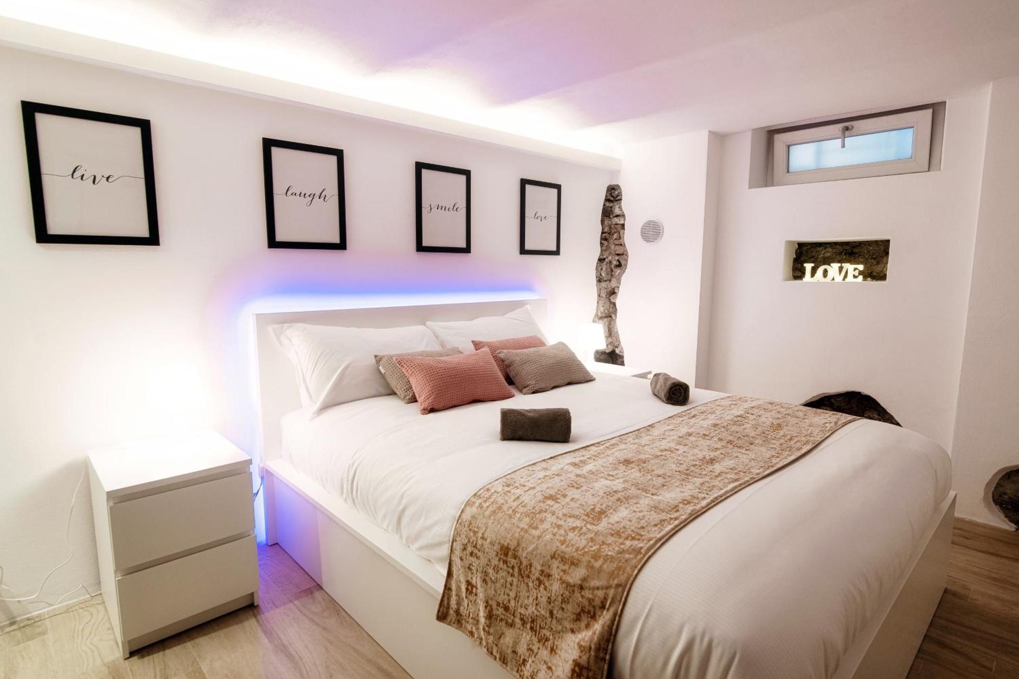Pebble House Apartment *