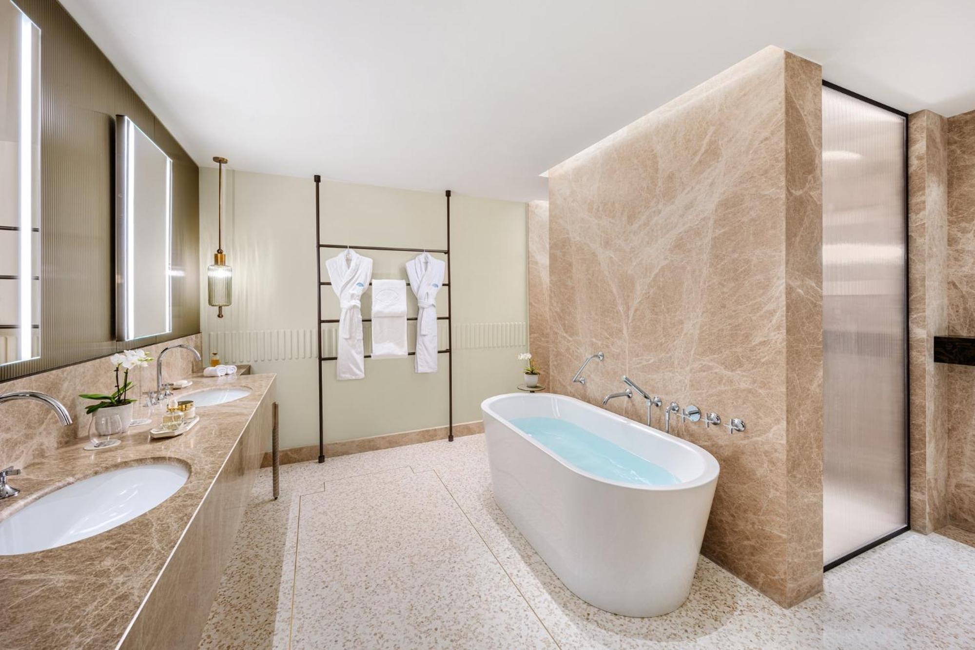 Mandarin Oriental, Di 5*