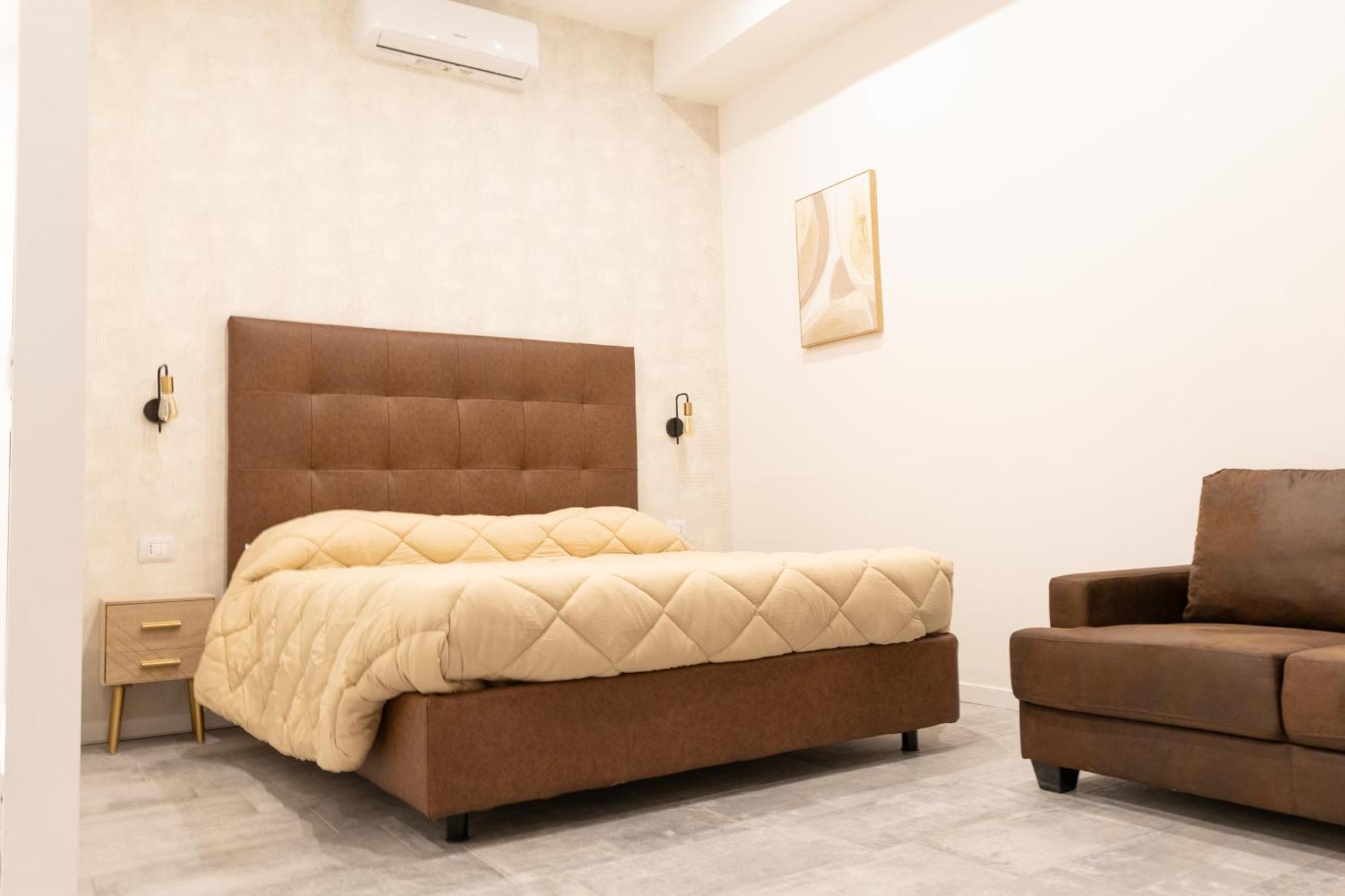 Guest house Living Como-rooms&parking
