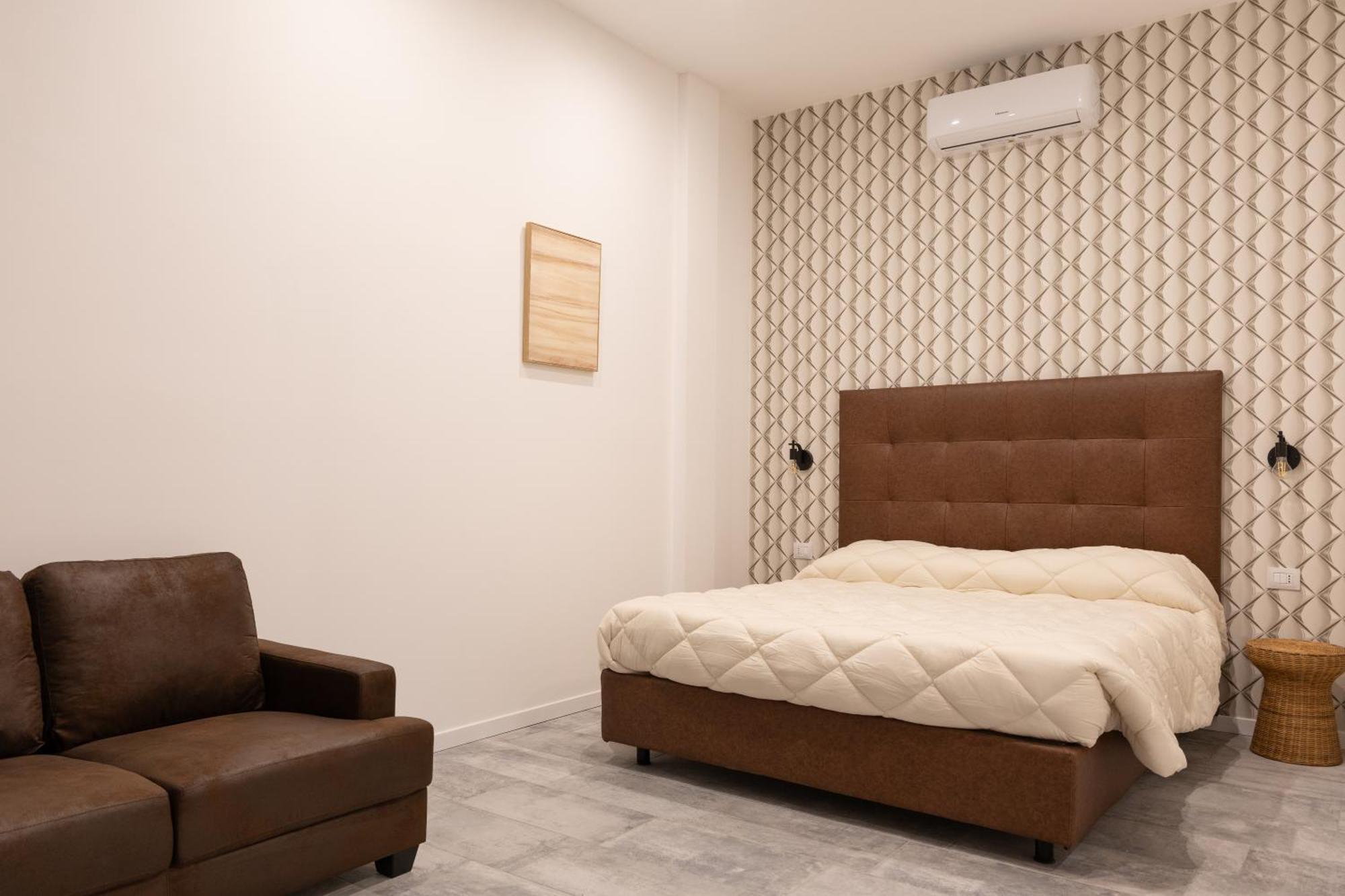 Living Como-rooms&parking *