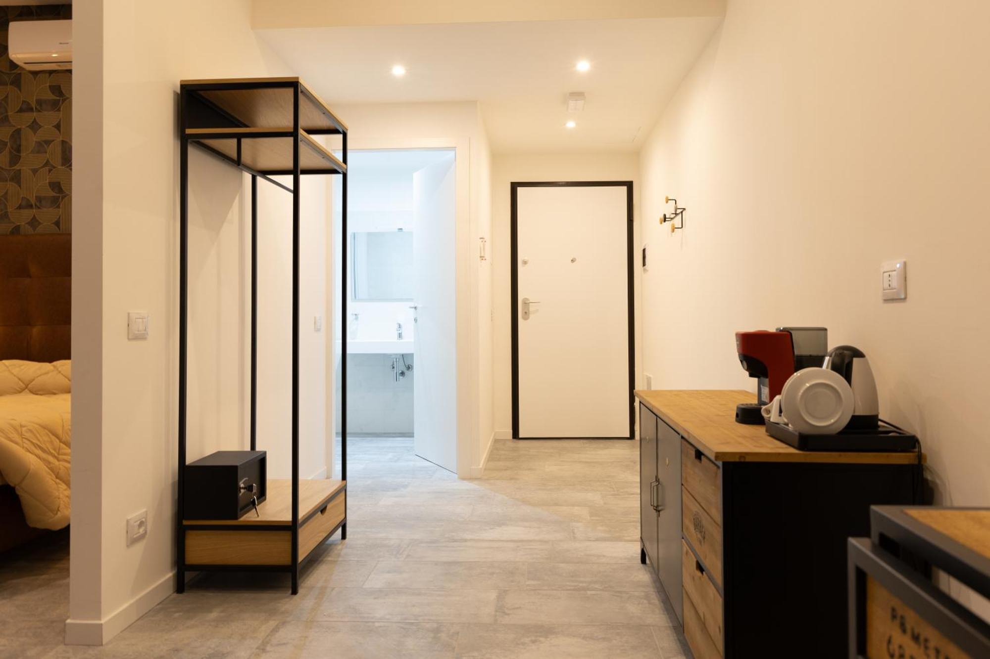 Guest house Living Como-rooms&parking Como