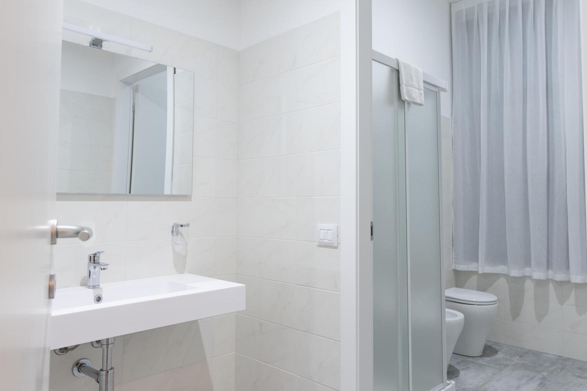 Living Como-rooms&parking
