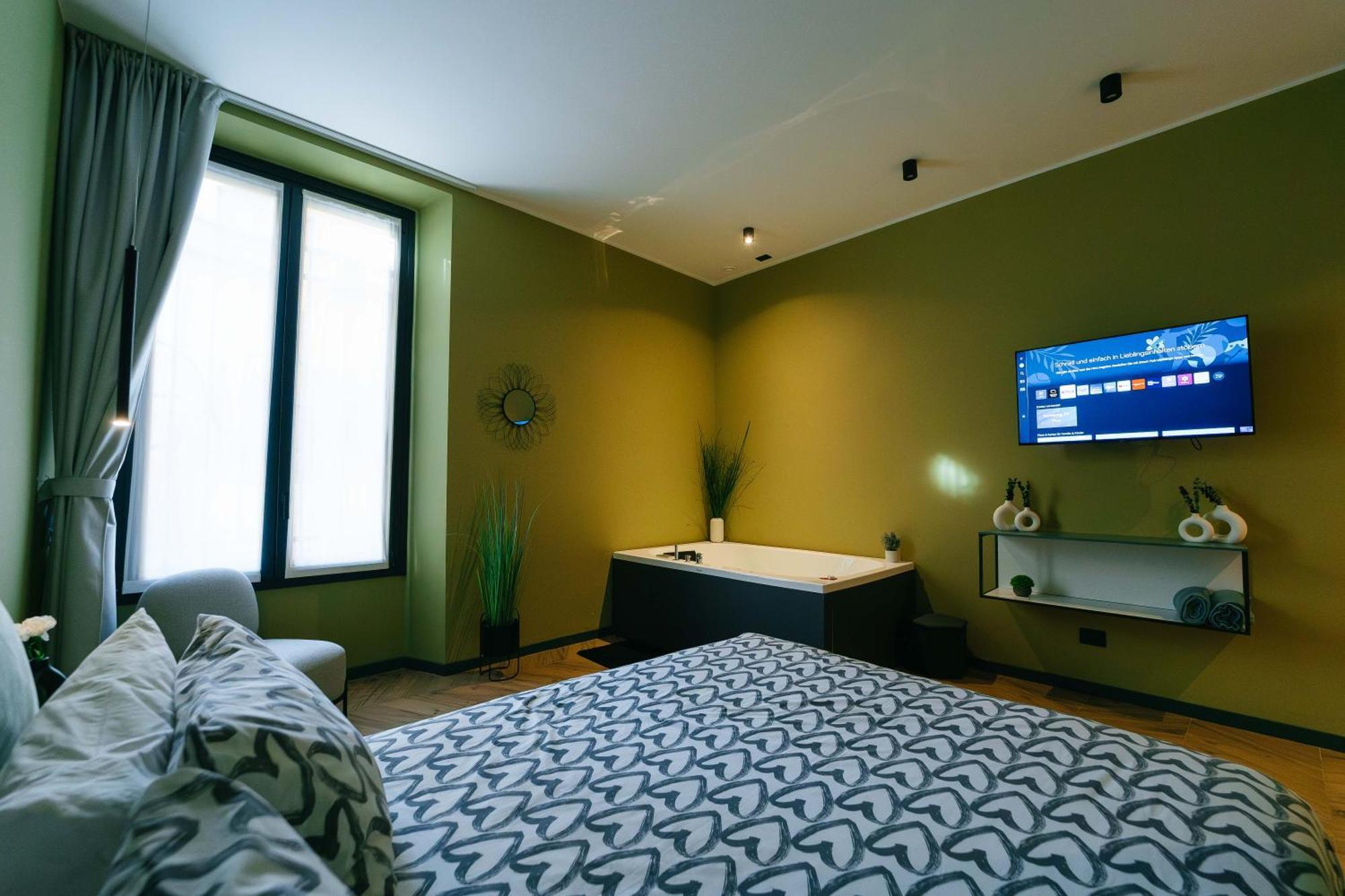 Victoria's Suite&spa Con Parcheggio Privato * Como