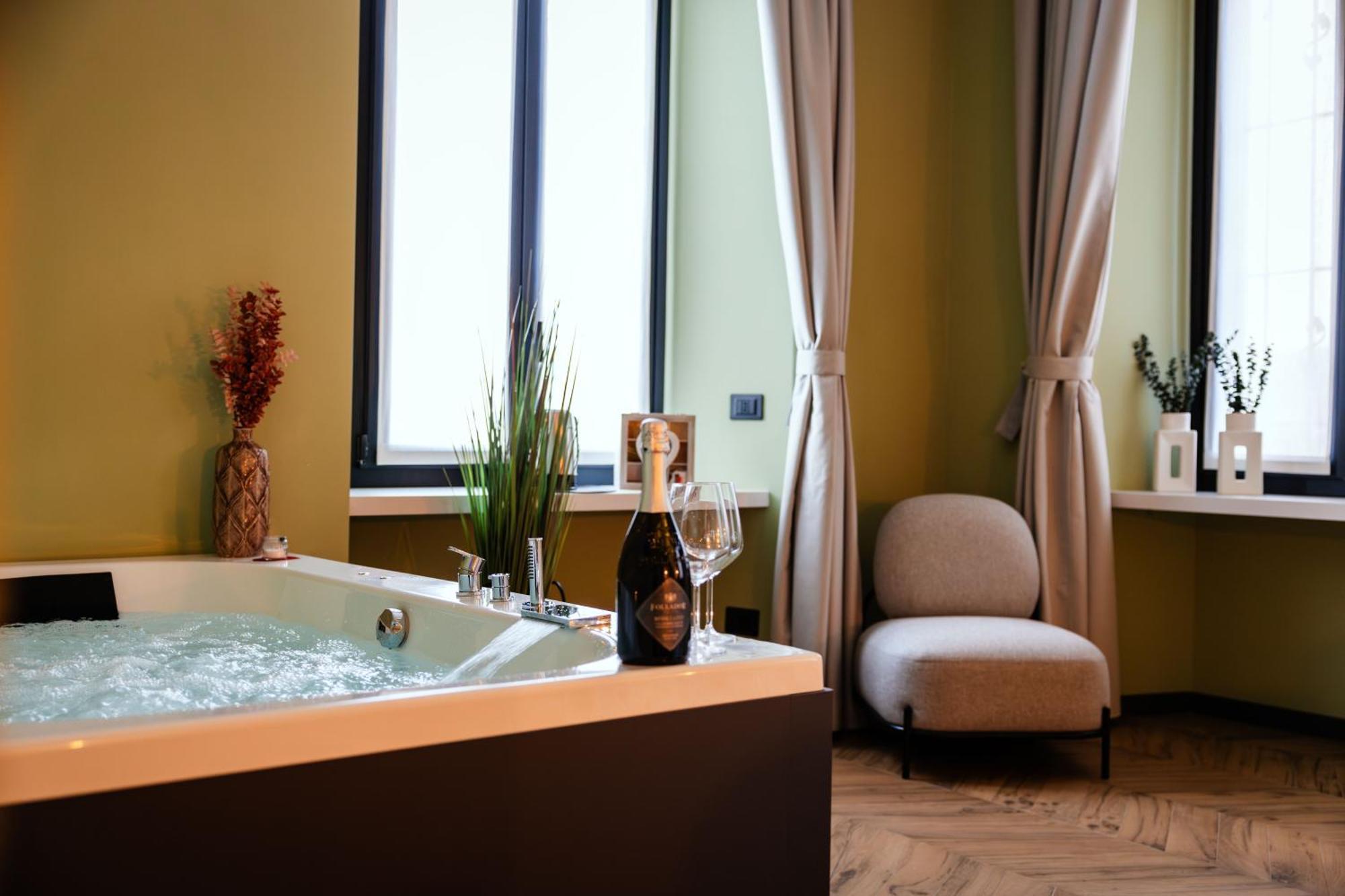 Marylin's Suite&spa Con Parcheggio Privato *