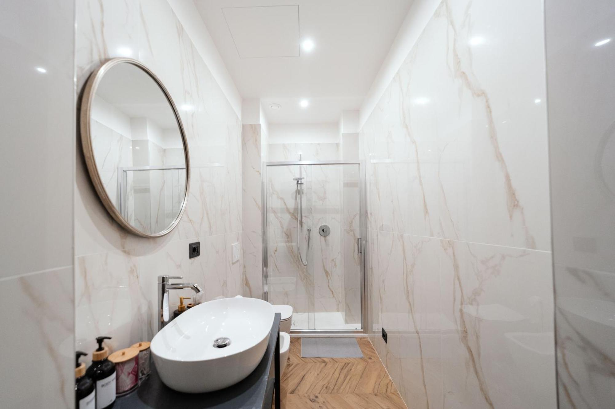 George's Suite&spa With Parking Apartment Como