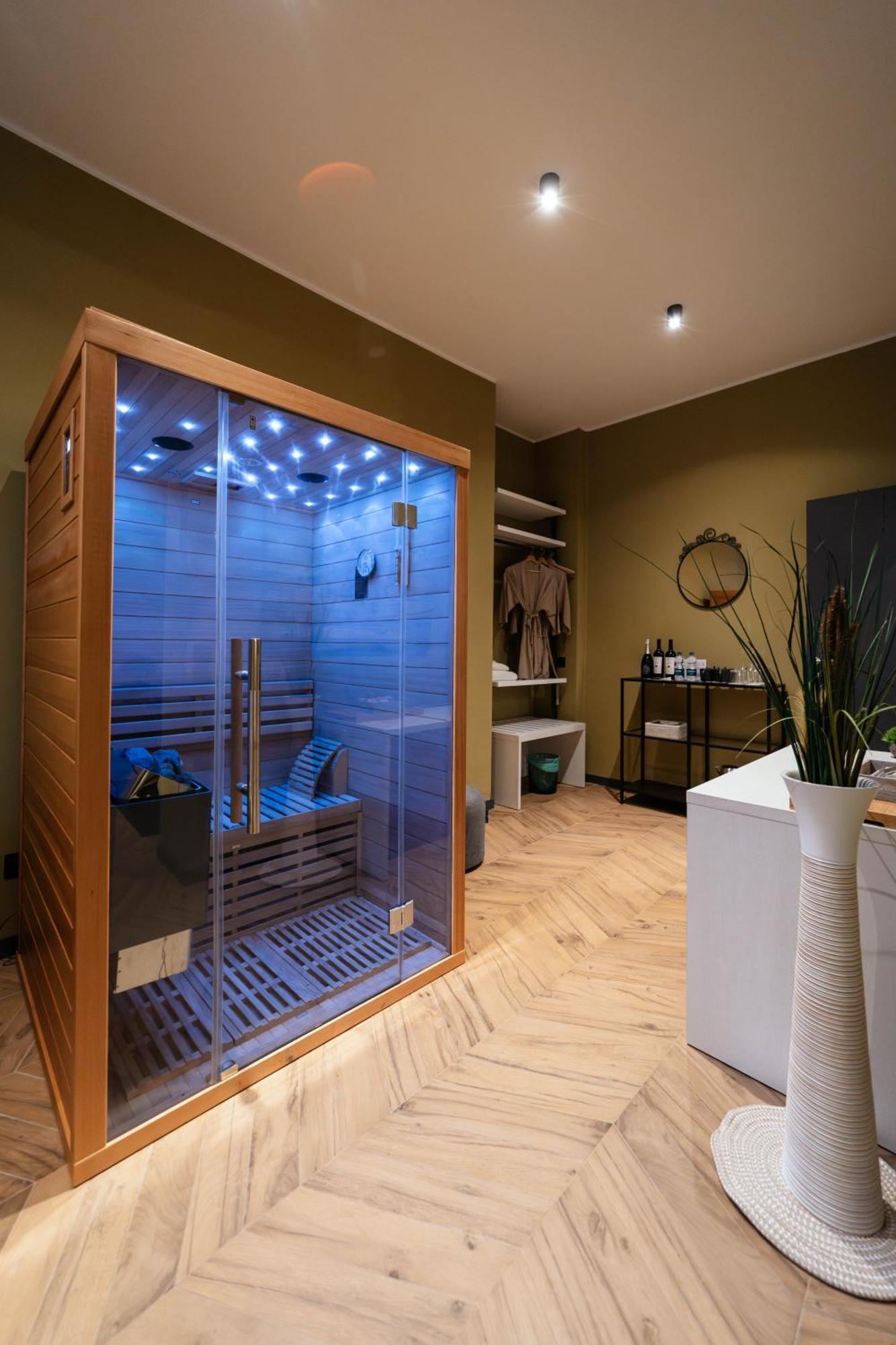 Apartment George's Suite&spa With Parking Como