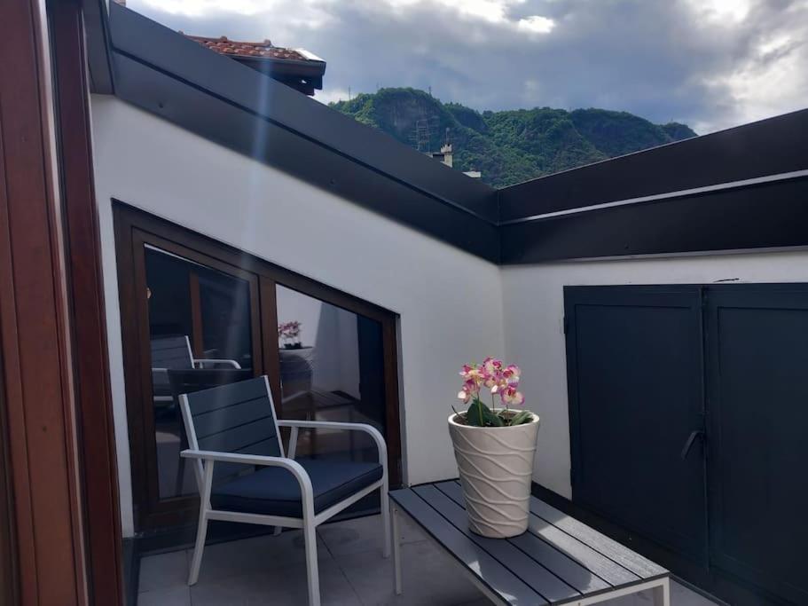 Downtown Roof Apartment Como