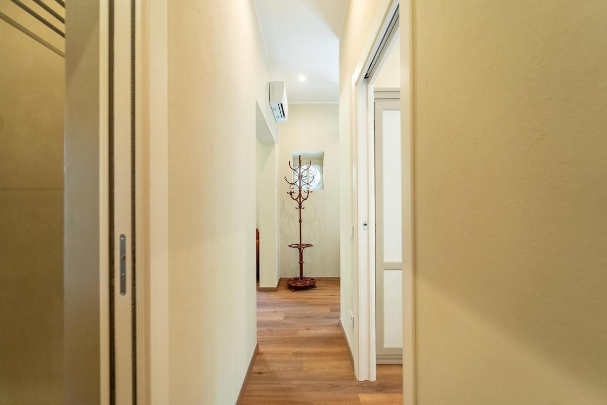 Beautiful Just Steps From The Apartment *