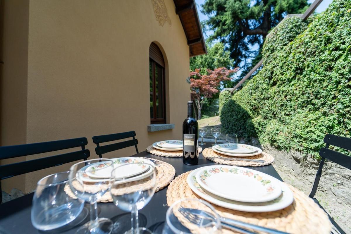 Apartment Beautiful Just Steps From The