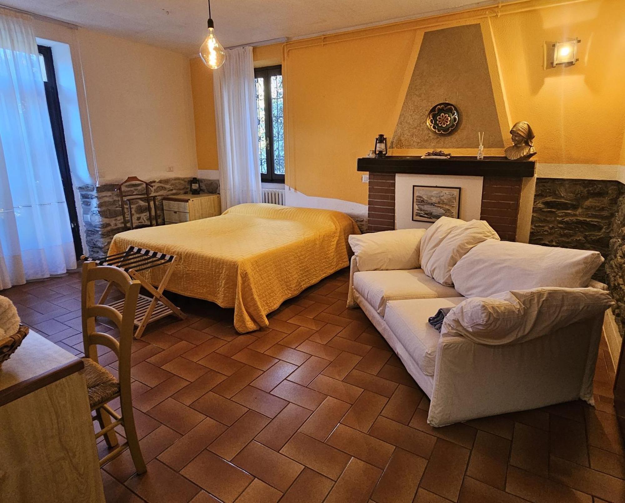 Ground Floor- Pet Friendly Stay-private Garden-parking-lake View - Bike Friendly House