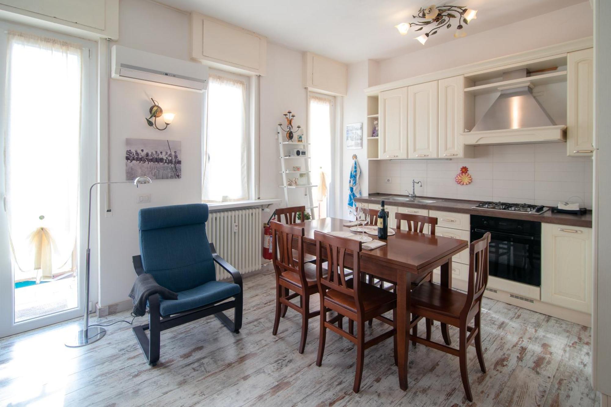 Casina - Self Check In 24h - Camerlata Train Station Apartment *